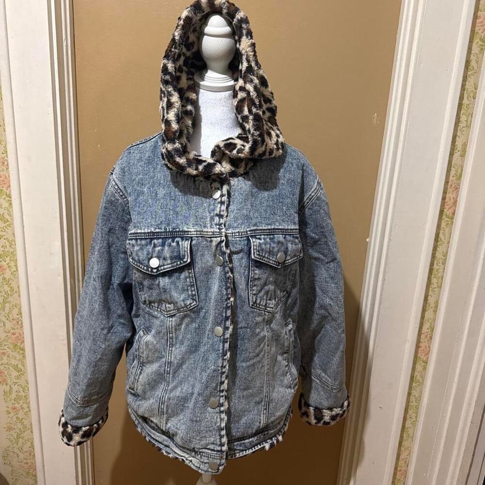 Faux fur leopard denim jacket